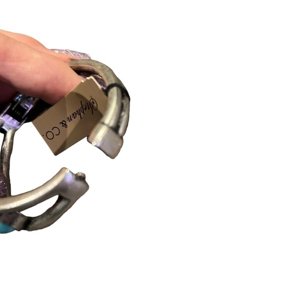 Stephan & CO. Silver Tone Medal Clasp Bracelet w/ Trio of Faux Turquoise Stones - Picture 9 of 9